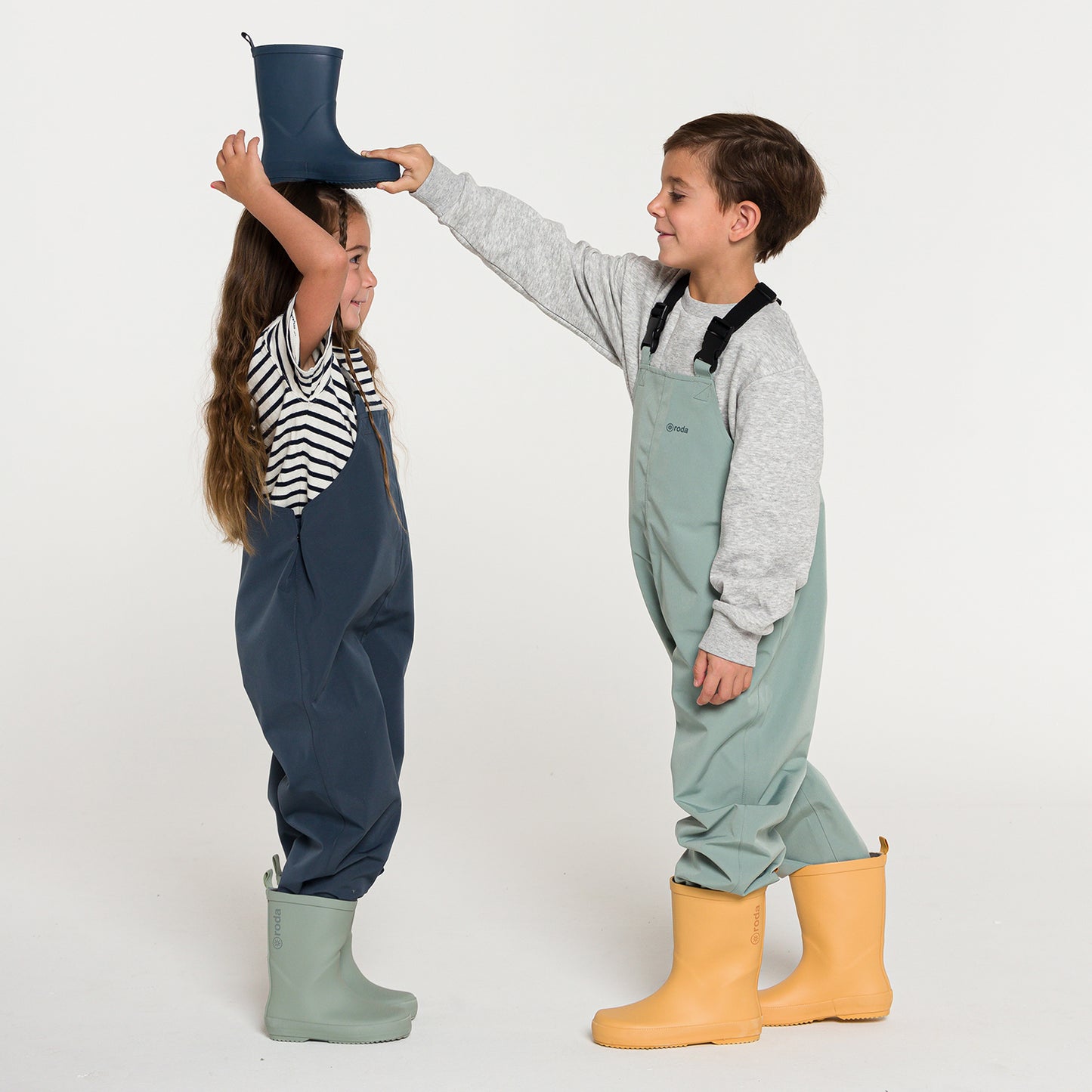 BOTAS DE AGUA DE NIÑOS NIÑAS