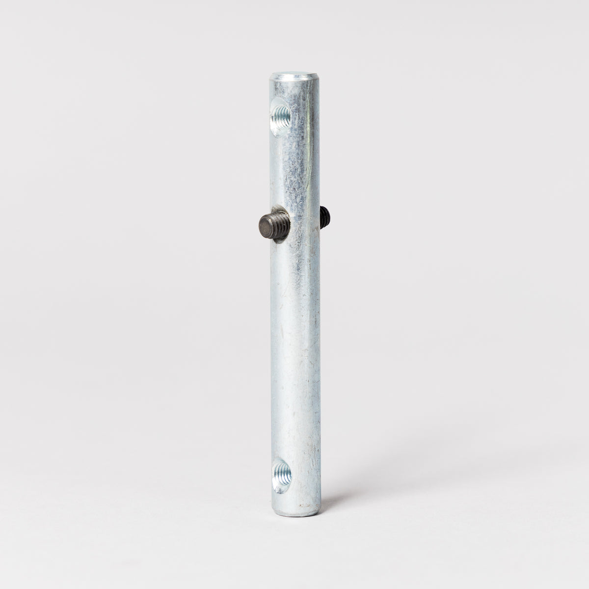 1703 BARRA DIRECCION METALICA 105MM
