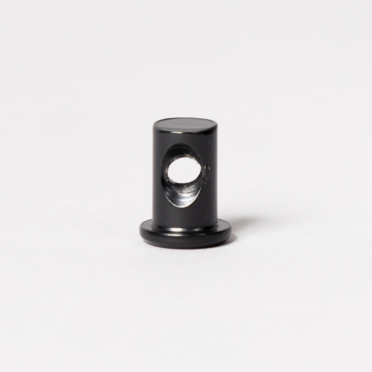 1797 PERNO CABEZA PLANA ALLEN Nº4 M6 PERFORADO CON HILO 15MM NEGRO