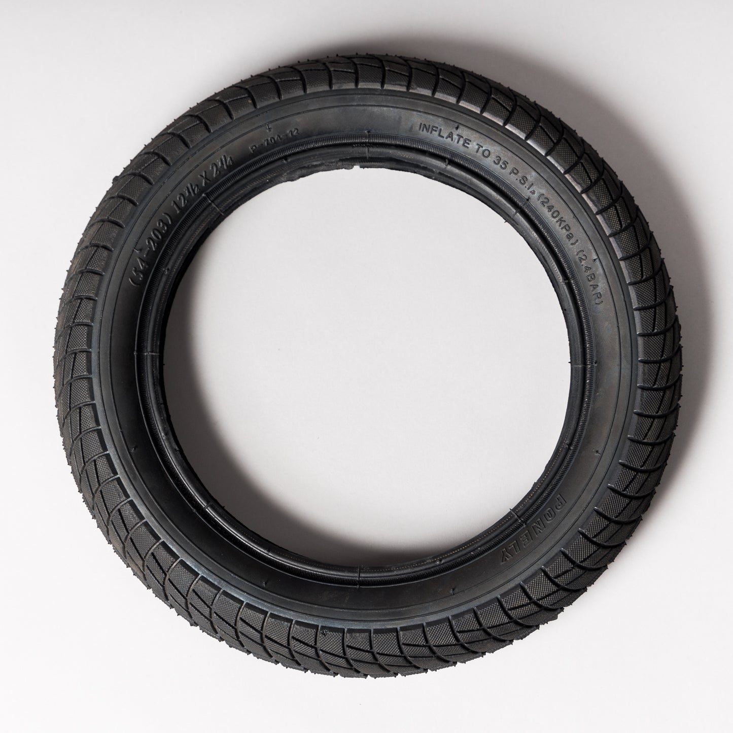 2028 NEUMATICO PONELY P704 12X1.95 NEGRO