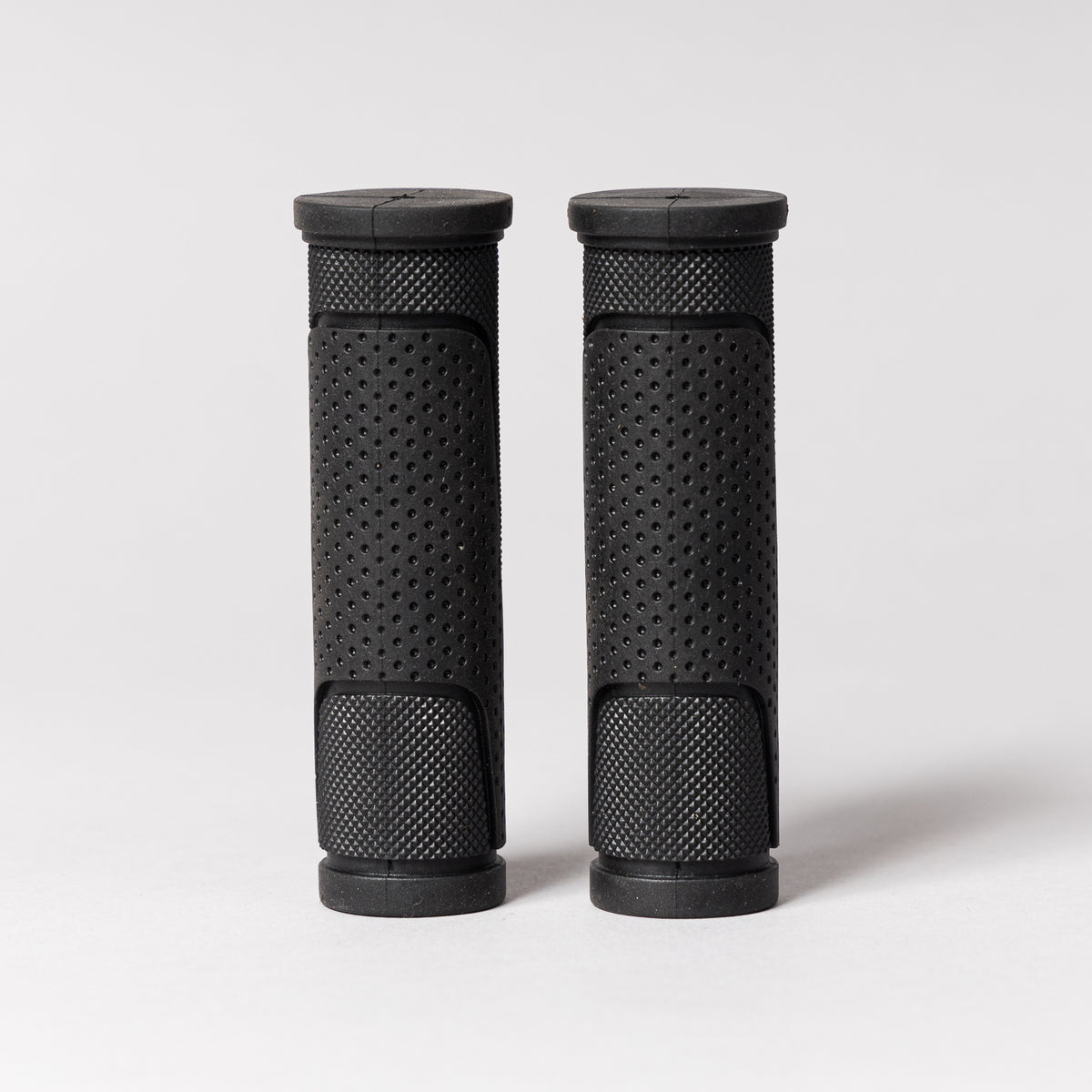 2047 GRIP DY-N23 110MM NEGRO